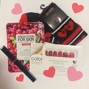 Valentine’s Day Gift Pack ❤️